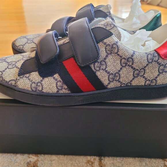 Gucci Sneakers - Picture 6 of 13